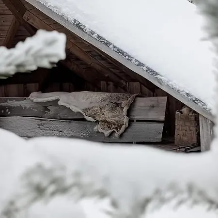 Tunturilapin Tuvat Chalet